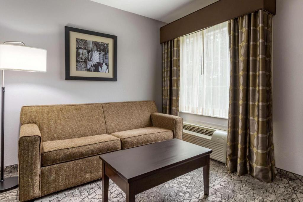 Best Western Oakdale Inn Esterno foto