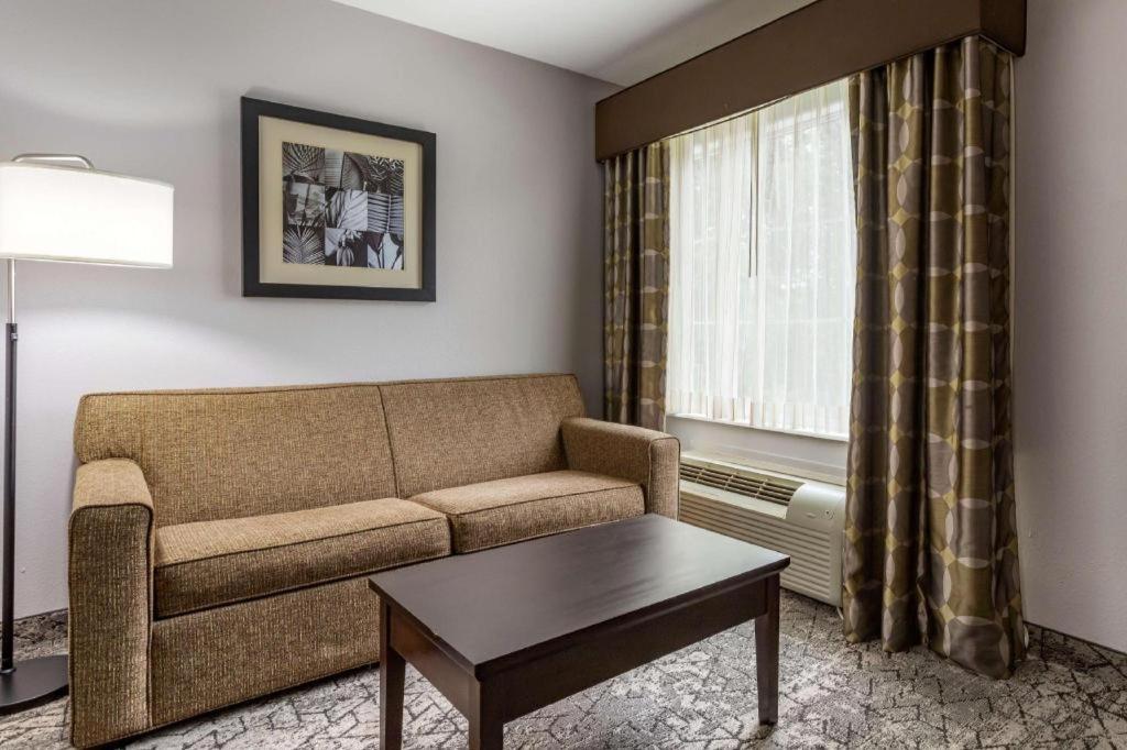 Best Western Oakdale Inn Esterno foto