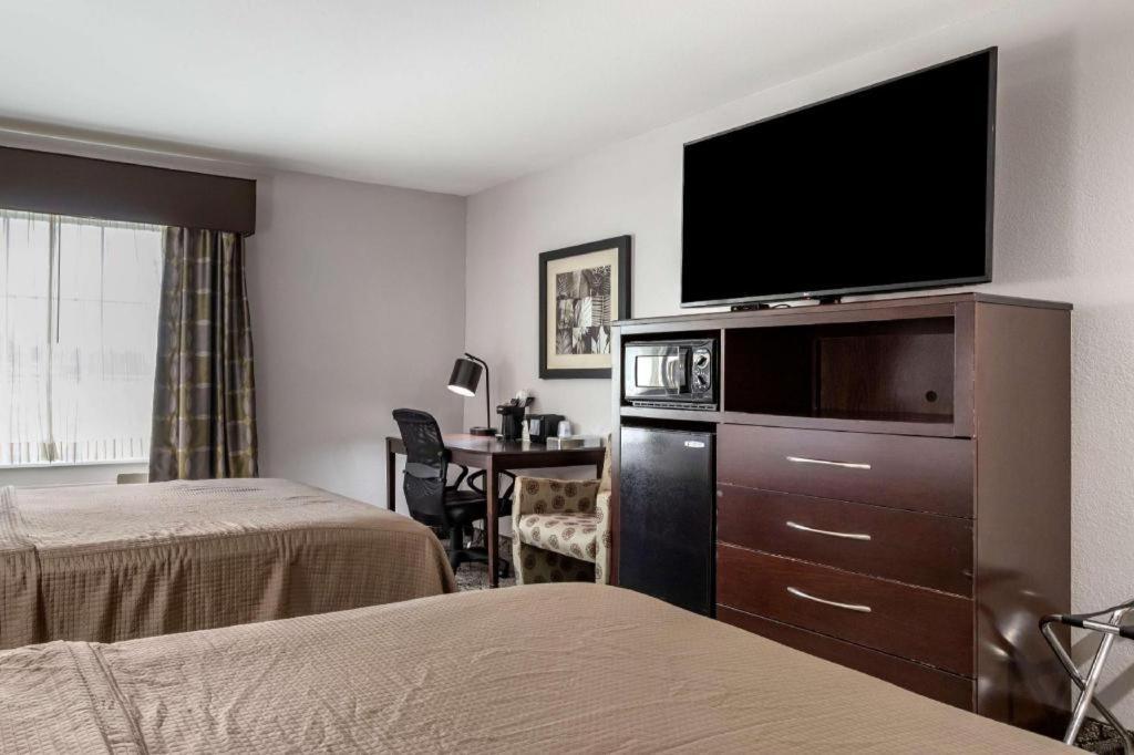 Best Western Oakdale Inn Esterno foto