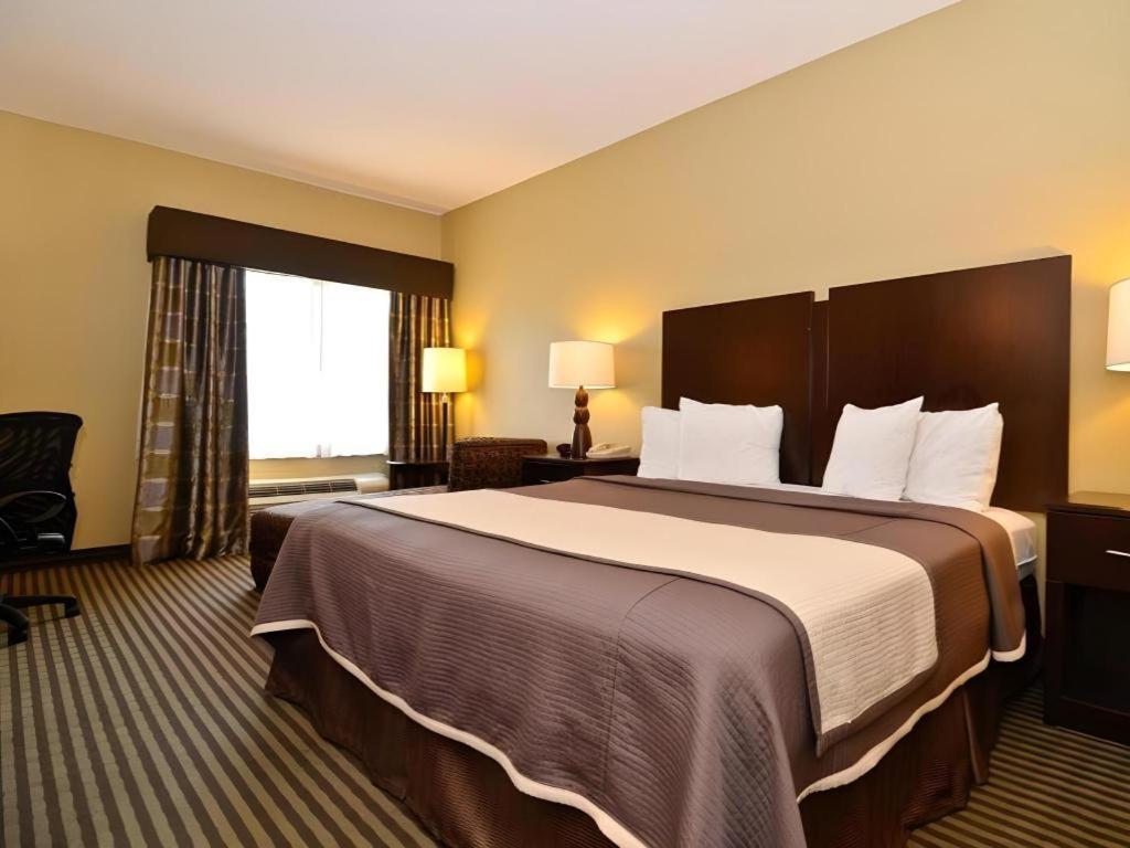 Best Western Oakdale Inn Esterno foto